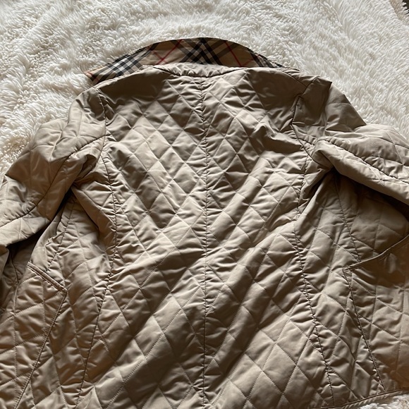Burberry Tan Quilted Coat Size Small - Picture 4 of 9